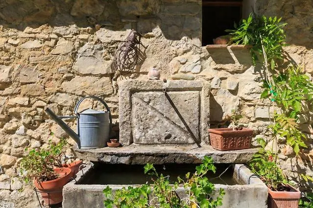 Bed and Breakfast Le Degoutaud à Le Barroux Couette-café